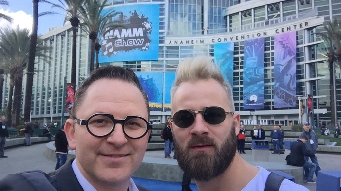Auf der Musikfachmesse NAMM in Anaheim nahe Los Angeles waren Stefan Maier (links) und Andreas Lasnik aus Rosental heuer mittendrin.