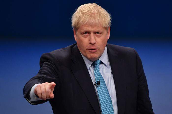 Im Sommer versuchte Boris Johnson bei einem  Schottland-Besuch dem kleinen Bruder Honig ums Maul zu schmieren - allein: Es funktionierte nicht wirklich
