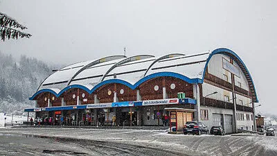 Direkt hinter der Talstation des Millennium Express sollen ein Hotel und Appartements gebaut werden