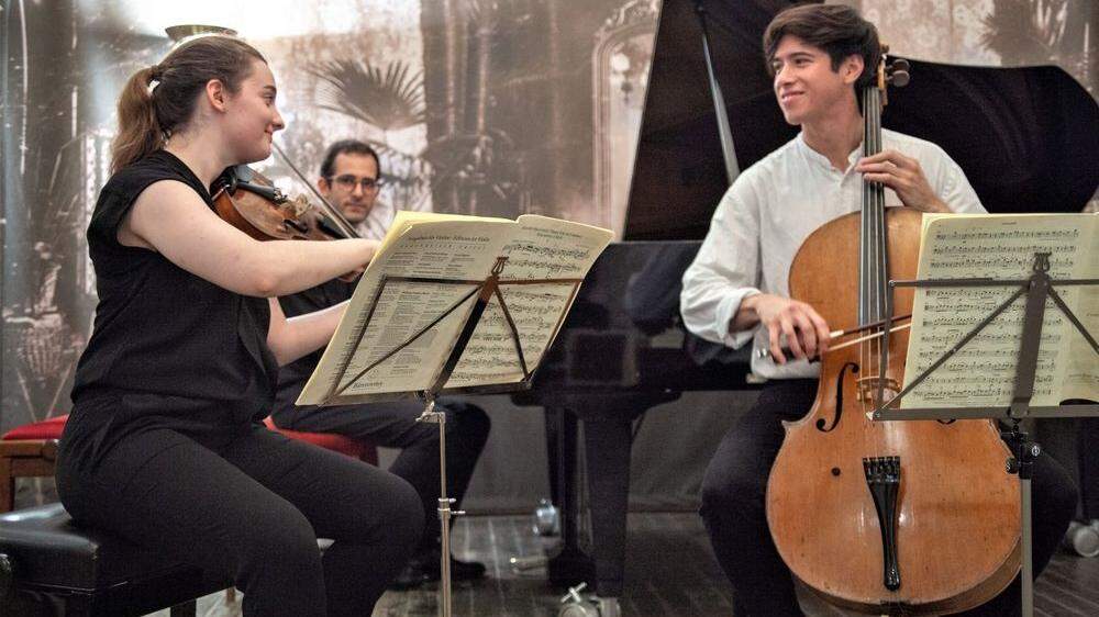 Die Musikerinnen und Musiker studieren an den besten Musikhochschulen Europas 