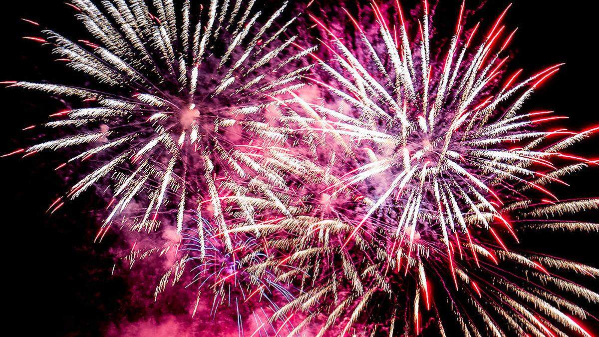 Viele Kärntner lassen es zu Silvester in allen Farben krachen