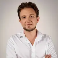 Gernot Rainer lebt als Lungenfacharzt in Wien