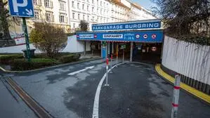 Einfahrt zur „Parkgarage Burgring“ in Graz
