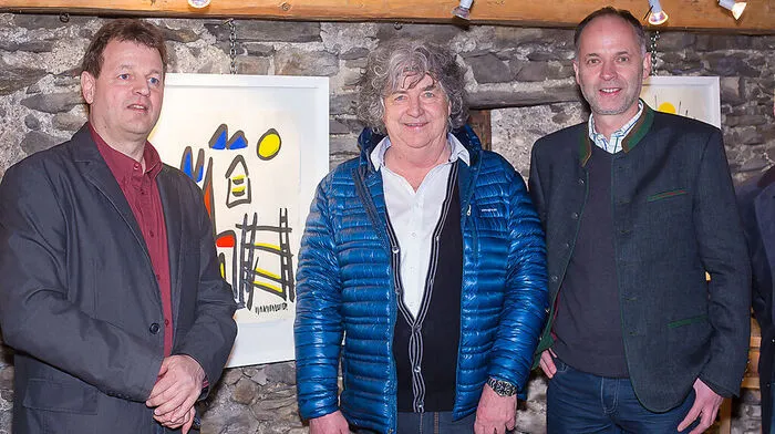Otto Unterweger, Hans Salcher und Reinhold Kollnig bei der Vernissage im Kammerlanderhof in Thurn