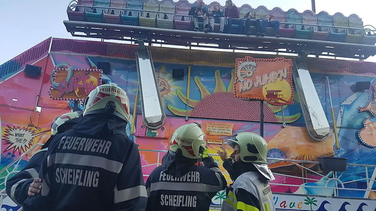 Fünf "Opfer" galt es von einem Fahrgeschäft zu bergen, darunter Ski-Ass Nici Schmidhofer