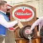 Ein Foto aus besseren Zeiten: Albel (links) und Pfeiler beim Bieranstich