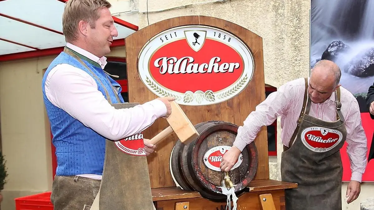 Ein Foto aus besseren Zeiten: Albel (links) und Pfeiler beim Bieranstich