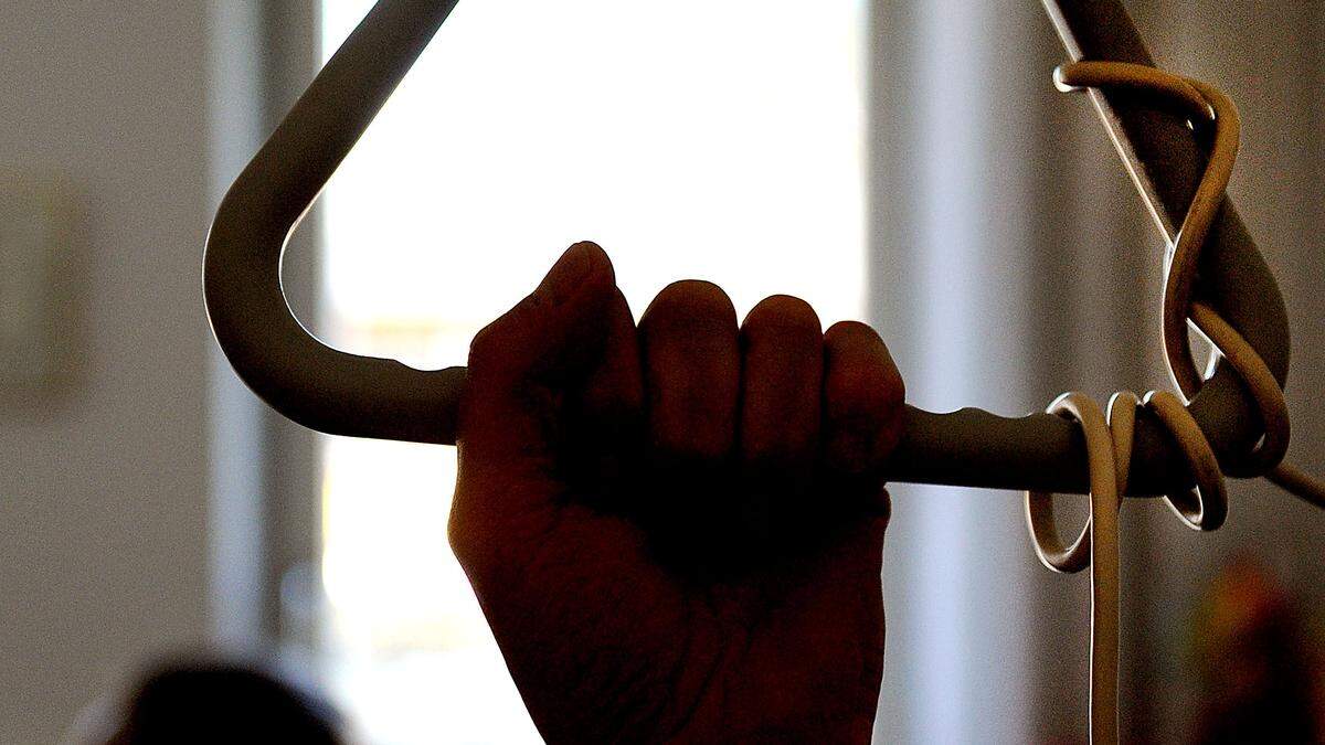 16 Bewohnern eines Seniorenheims sollen überhöhte Dosen des Narkosemittels Midazolam verabreicht worden sein