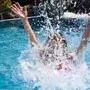 Immer wieder bringen massenhafte Pool-Befüllungen die Wasserversorgung an ihre Grenzen | Immer wieder bringen massenhafte Pool-Befüllungen die Wasserversorgung an ihre Grenzen