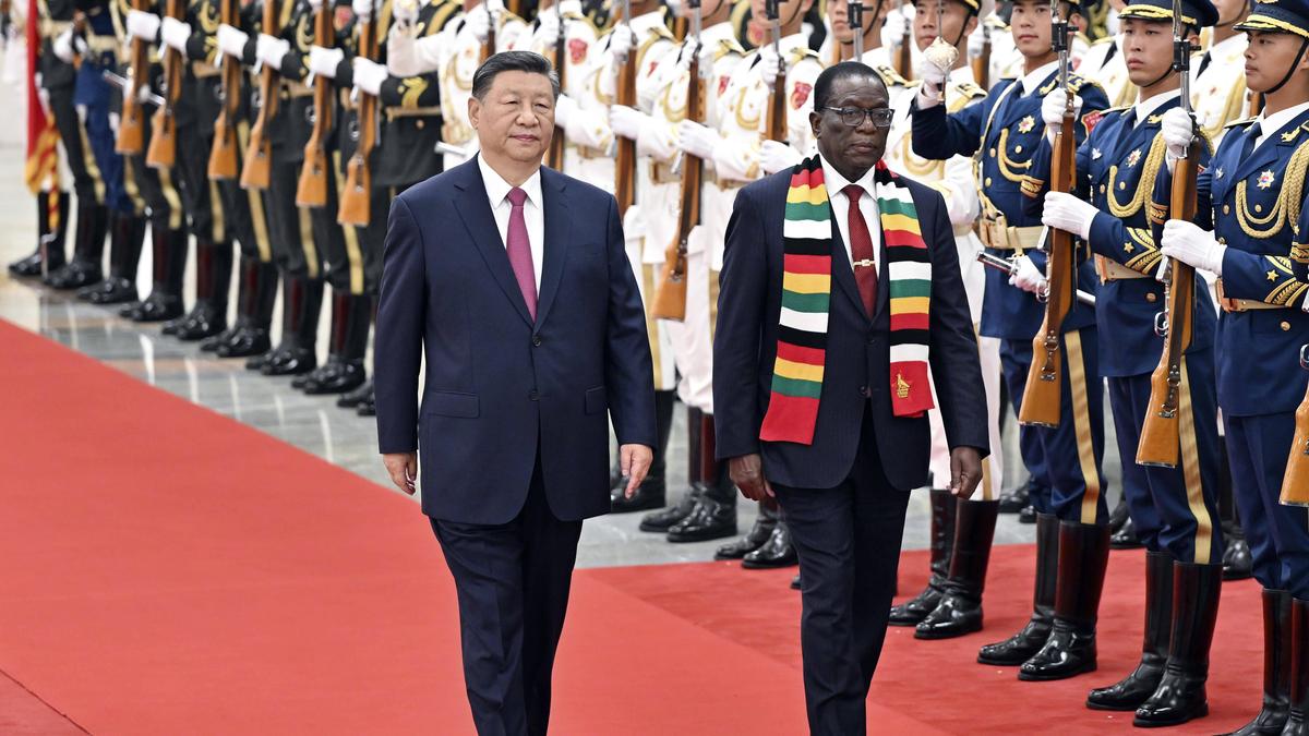 Chinas Präsident Xi Jinping empfängt den Präsidenten von Simbabwe Emmerson Mnangagwa in Peking