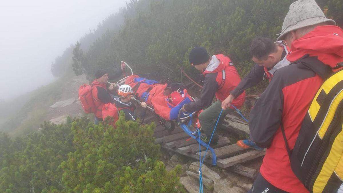 13 Bergretter standen am Donnerstagnachmittag im Einsatz