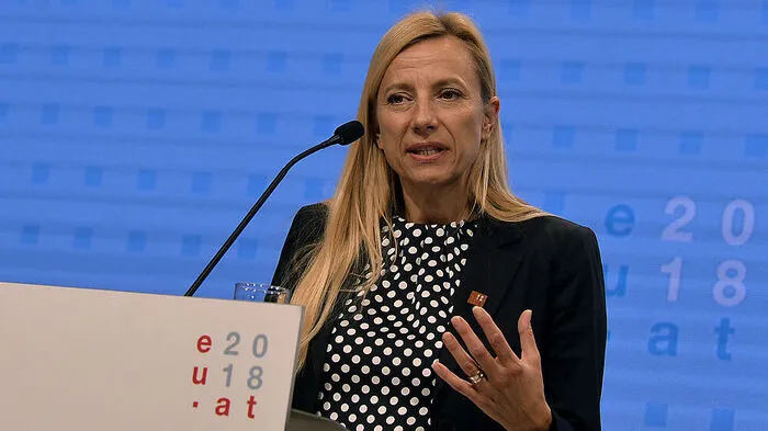 Frauenministerin Juliane Bogner-Strauß