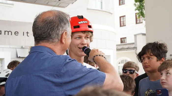 Zu Gast beim Rahmenprogramm des Kids-Race war auch der Osttiroler Bikestar Gabriel Wibmer...