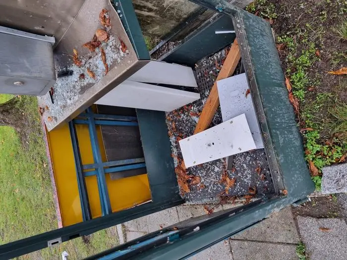 Eine Spur der Verwüstung zogen Unbekannte im Goethepark