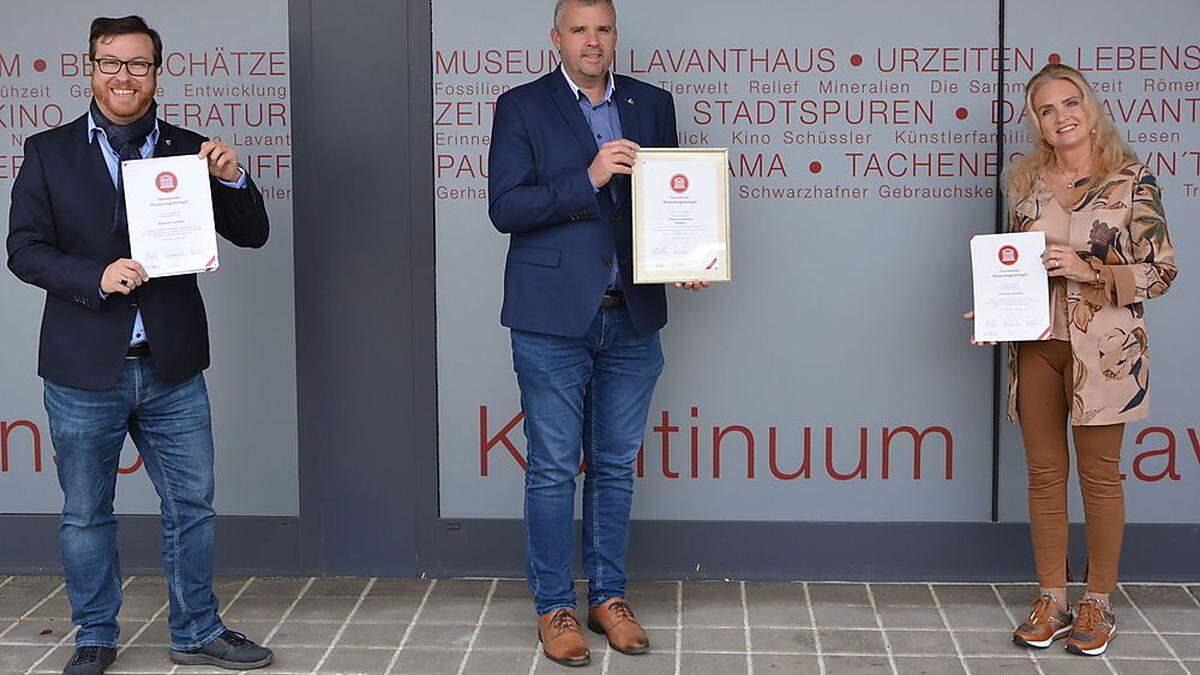 Museumsleiter Daniel Strassnig, Bürgermeister Hannes Primus und Kulturreferntin Manuela Karner (von links) 