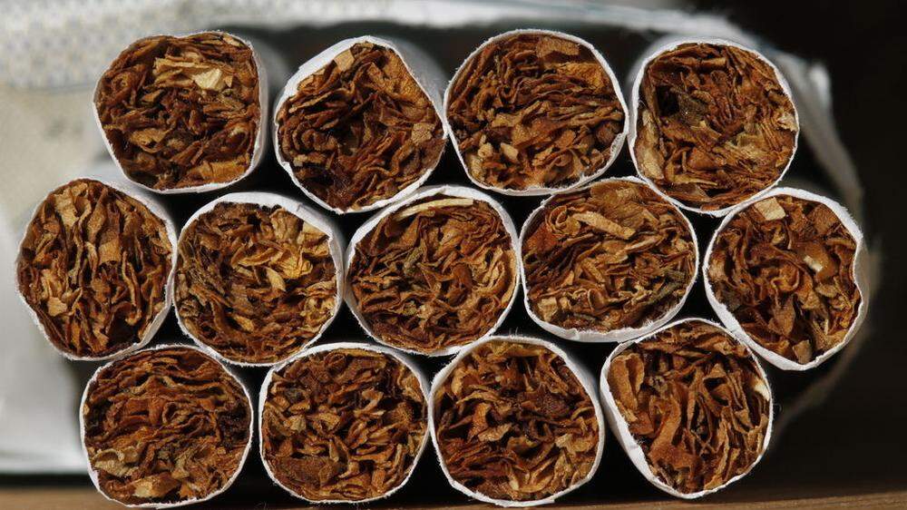 13 Stück von 6,1 Millionen geschmuggelten Zigaretten