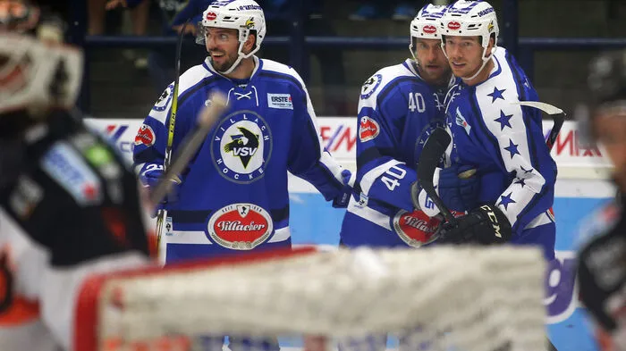 Die NHL-Stars jubelten mit Benjamin Petrik