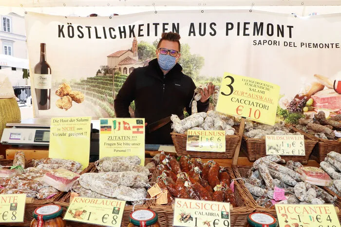 Salami aus dem Piemont bietet Daniel Angeli aus Faak am See an.