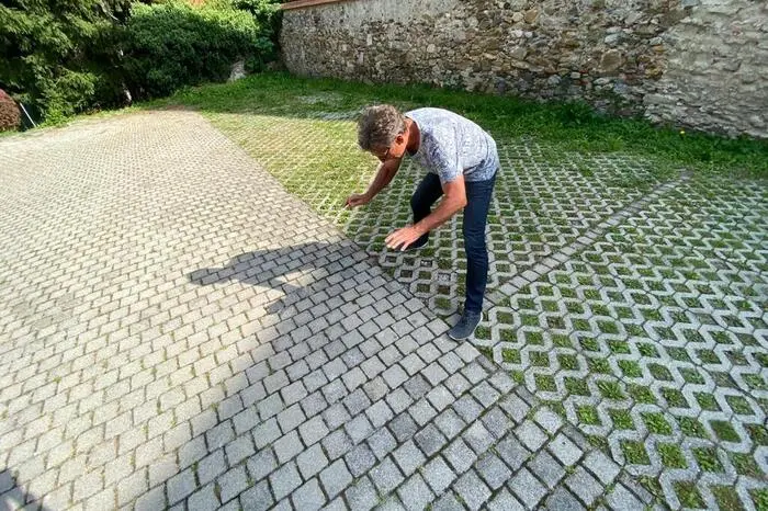 Hier war die Einbruchstelle vor dem alten Steinpeißhaus.