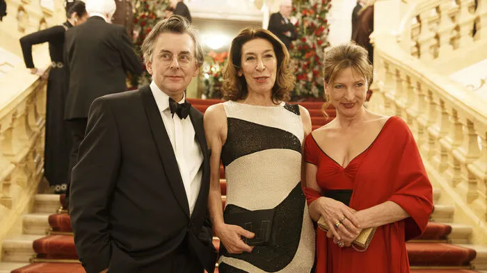 Von links: Schauspieler Johannes Silberschneider, Schauspielerin Adele Neuhauser und Schauspielhaus-Intendatin Iris Laufenberg