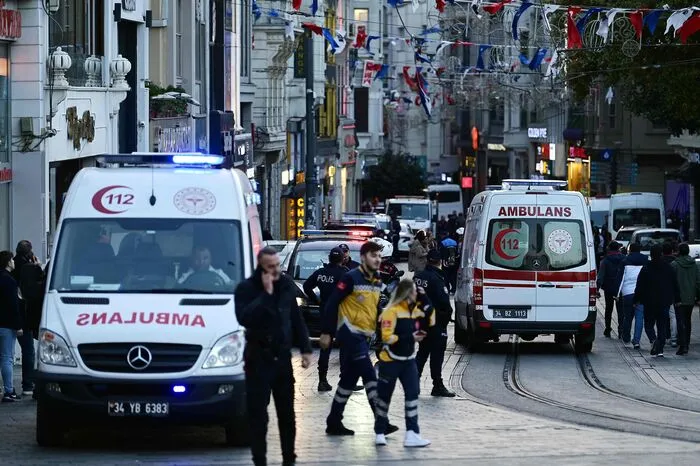 Sechs Menschen wurden bei der Explosion getötet, 53 weitere verletzt, hieß es von den Behörden.