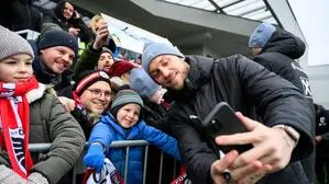 Marko Arnautovic war für jedes Selfie zu haben