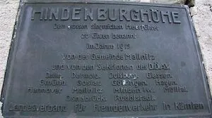 Auf der Hindenburghöhe in der Gemeinde Mallnitz ist jenes Denkmal, das Paul von Hindenburg als Feldherrn feiert.
