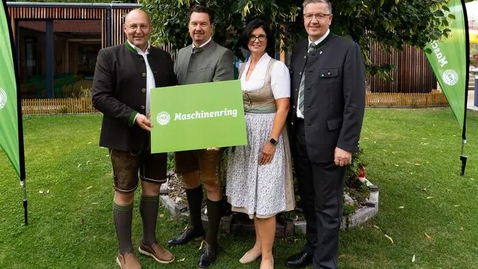 Sepp Wumbauer, Mario Hütter,  Ursula Reiter und Andreas Steinegger (von links) nahmen an der Jubiläumsfeier teil