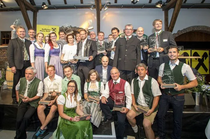 18 strahlende Landessieger wurden gestern bei der größten Weinkost des Landes ausgezeichnet.
