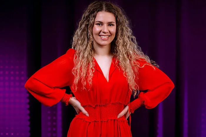 Victoria Naglmair: Die 17-jährige Schülerin kommt aus Schrems in Niederösterreich und singt „Piece of My Heart“ von Janis Joplin.