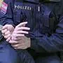 ABD0060_20190211 - WIEN - STERREICH: Polizeischler anl. eines Besuches von Vizekanzler Heinz Christian Strache (FP) im "Bildungszentrum der Sicherheitsexekutive Wien" am Montag, 11. Februar 2019, in Wien. - FOTO: APA/HANS PUNZ
