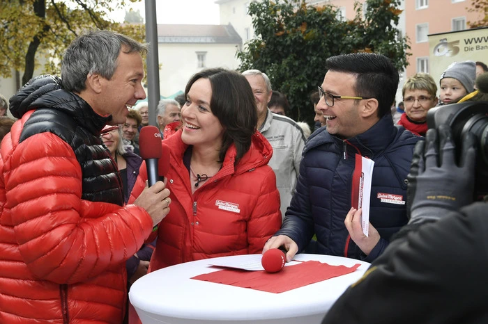 Um Olympiasieger Fritz Strobl war ein echtes "Griss", auch vor der Kamera mit den beiden "Guten Morgen Österreich" Moderatoren Eva Pölzl und Marco Ventre.