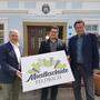 Musikschuldirektor Sascha Krobath, Josef Ober und Stadtamtsdirektor Michael Mehsner präsentieren die neustrukturierte Musikschule