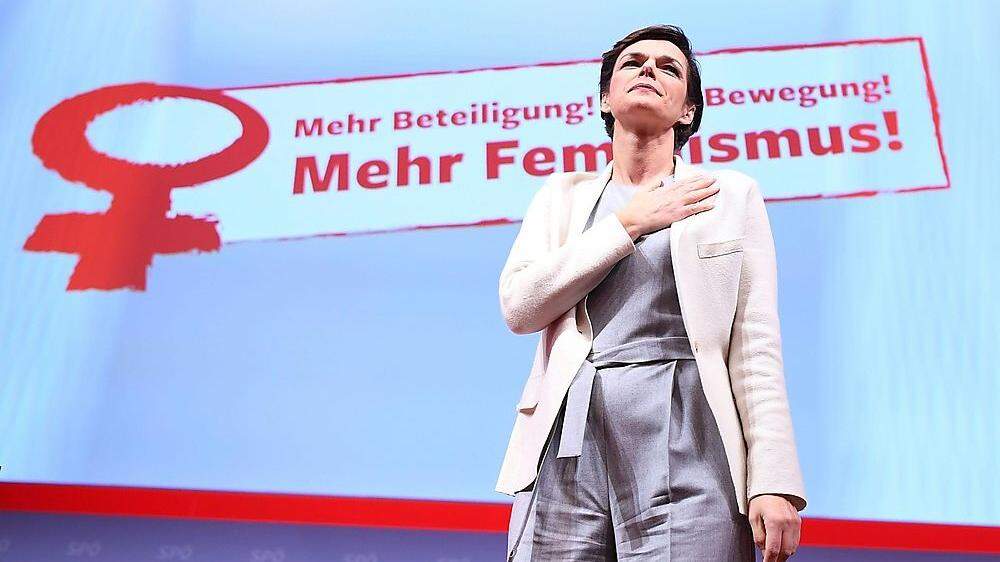Die designierte Parteichefin Pamela Rendi-Wagner und das neue Statut: Es gibt nach dem nächsten Parteitag weniger Stellvertreter, aber die Chefin der Frauenorganisation hat einen Fixplatz