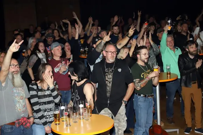 Die zahlreichen Rockmusikfans waren von der 5. ROCK TOBER im Stadtsaal voll begeistert!!