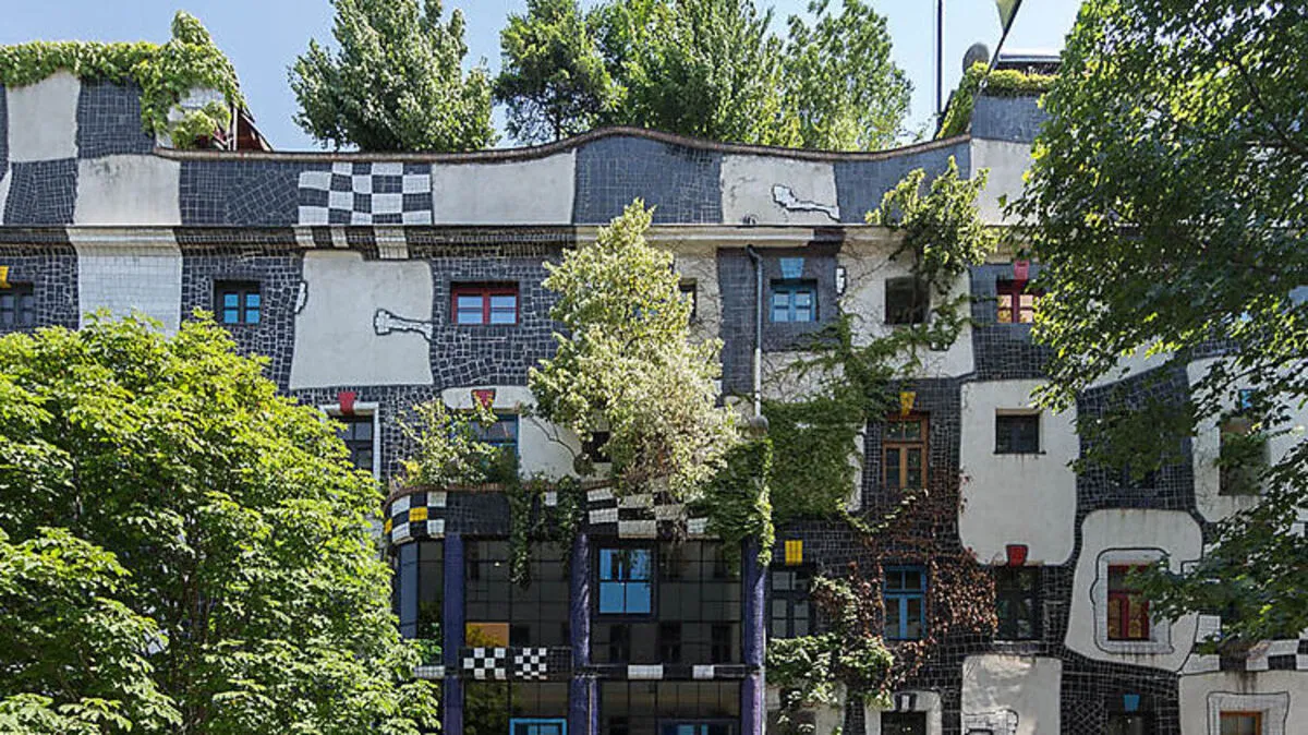 Die Fassade des Wiener KunstHauses