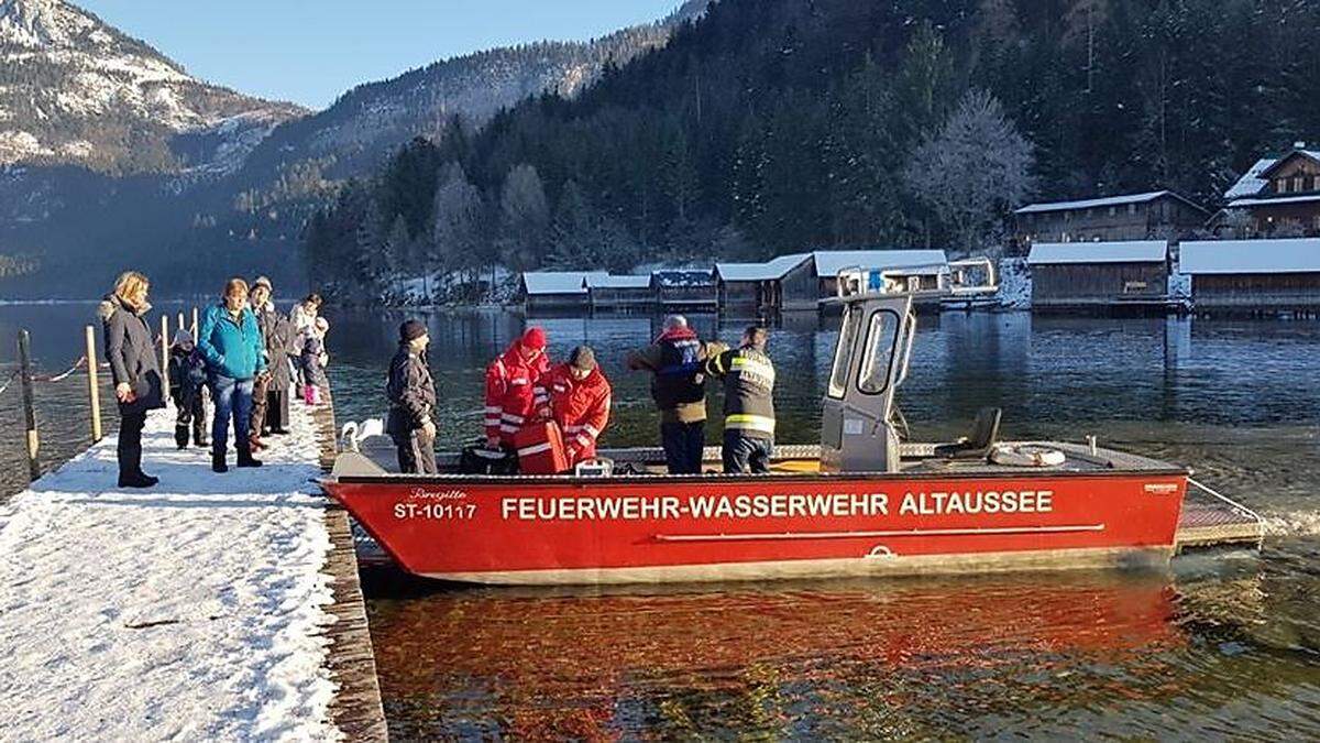 Die gestürzte Frau konnte versorgt und über den See zur Rettung gebracht werden