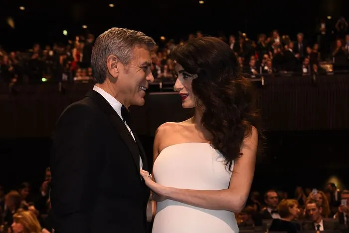 Kennengelernt haben sich George und Amal bei einer Charity-Gala 2013.