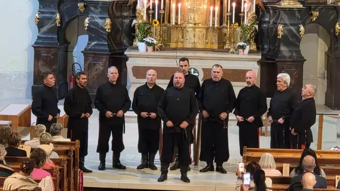 Stimmgewaltig in der Irdninger Pfarrkirche: der Don Kosaken Chor Serge Jaroff