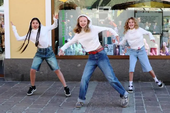 Ein Video gibt es auf Facebook Kleine Zeitung St. Veit/Feldkirchen zu sehen! Klicken Sie sich durch die Fotogalerie!