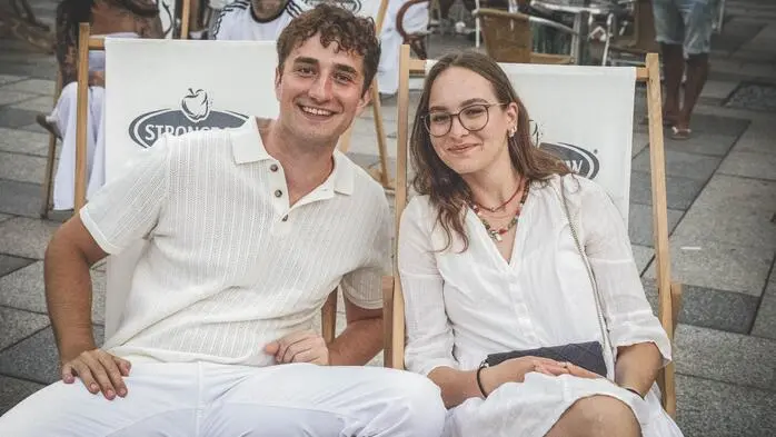 Bereits zum 16. Mal ging am Wochenende die „We Love White“-Party am Leobener Hauptplatz über die Bühne.