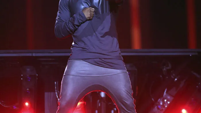 Bravo Cesár Sampson! Der 34-Jährige schaffte es mit einer souveränen Vorstellung ins Finale am Sonntag. "Nobody But You" erwies sich als ein ESC-tauglicher Song.
