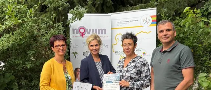 Ulrike Bierent, Anny-Lori Sperl, Rosemarie Mayerdorfer und Gernot Hilberger (alle Verein Novum bzw. PSN) laden zum „Wellenbrecher“