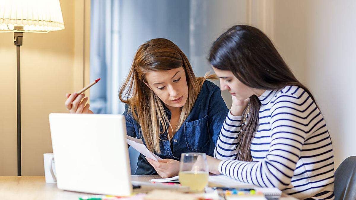 In den letzten Wochen mussten viele Eltern auch die Rolle des Lehrers übernehmen. 