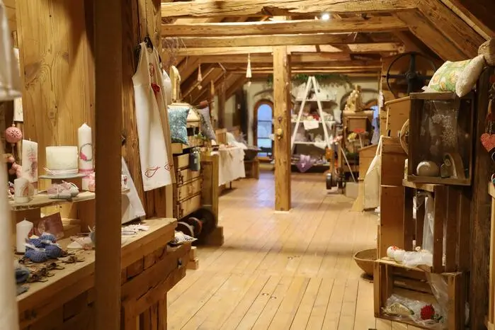 Bei der vom Verein „EigenArt in der Ottersbachmühle“ organisierten Ausstellung präsentieren dieses Jahr mehr als 50 Kunsthandwerker auf zwei Stockwerken ihre Handarbeiten