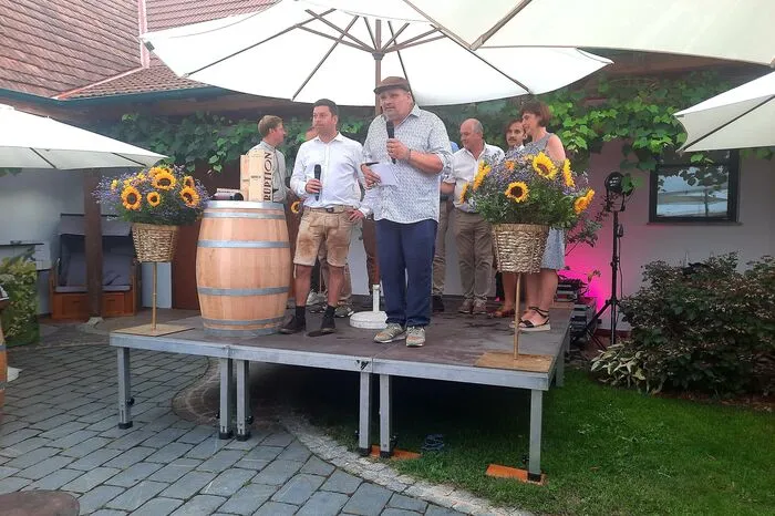 Josef Scharl eröffnet das Eruptionsfest 2022