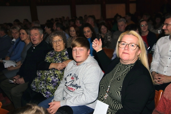 Klicken Sie sich durch die Fotos der Kinderweihnacht in Bärnbach.