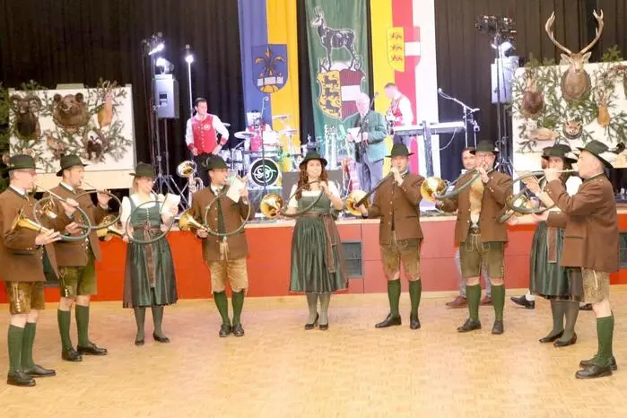 Für die gelungene Eröffnung sorgte die Jagdhornbläsergruppe  Althofen/Guttaring (Leitung Walter Bergmeister). 