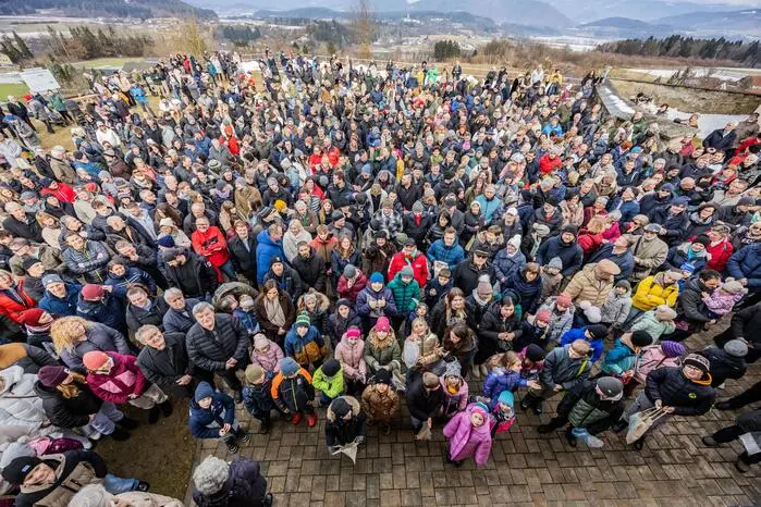 Striezelwerfen in Stein im Jauntal