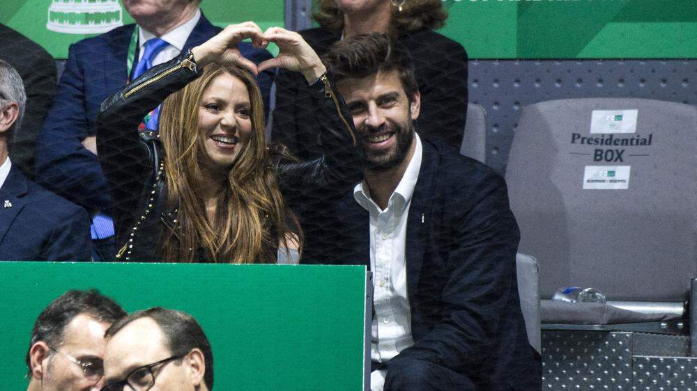 Shakira mit Lebenspartner Gerard Pique beim Davis Cup Finale 2019 Spanien gegen Kanada im Sportkomplex Caja Magica. Madr
